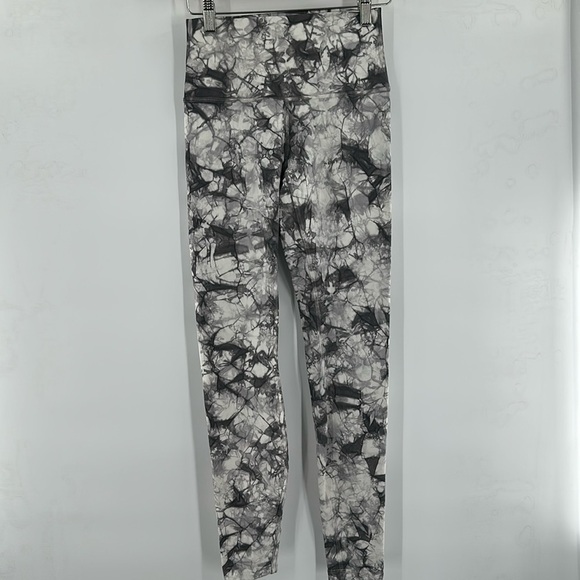 Lululemon Wunder Under‎ High Rise Tight 4 - Picture 2 of 6